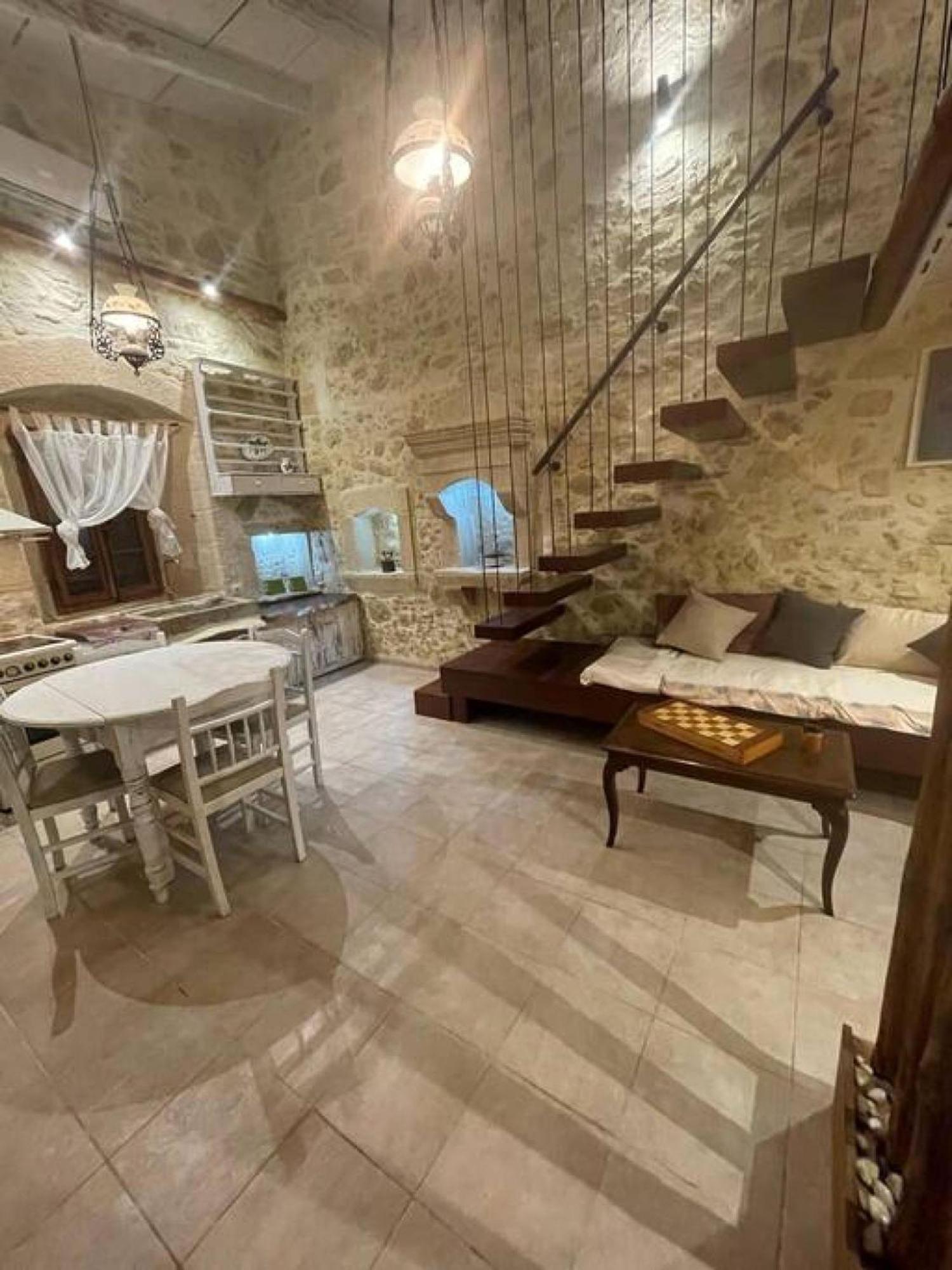 Village Little House At Roustika Luaran gambar